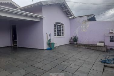 Casa &agrave; venda - 10m&sup2; - Centro