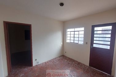 Casa para alugar - 54m&sup2; - Centro