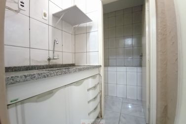 Sal&atilde;o Comercial para alugar - 70m&sup2; - Centro