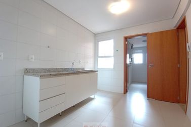 Apartamento para alugar - 114m&sup2; - Centro