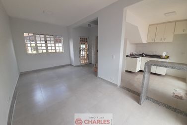 Casa &agrave; venda - 105m&sup2; - Centro