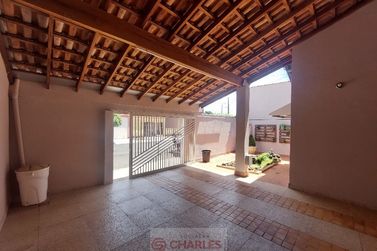 Casa &agrave; venda - 140m&sup2; - Centro