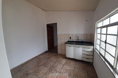 Casa &agrave; venda - 83m&sup2; - Centro