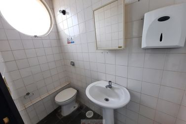 Sal&atilde;o Comercial para alugar - 10m&sup2; - Centro
