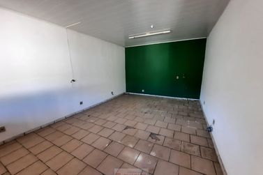 Sal&atilde;o Comercial para alugar - 26m&sup2; - Centro