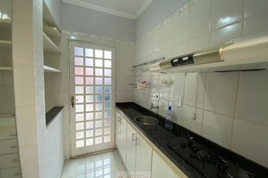 Casa &agrave; venda - 10m&sup2; - Centro
