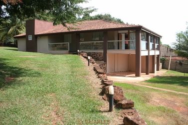 S&iacute;tio &agrave; venda - 382m&sup2; - Centro