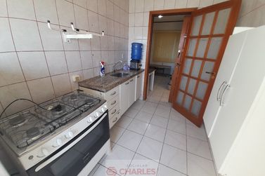 Apartamento para alugar - 48m&sup2; - Centro