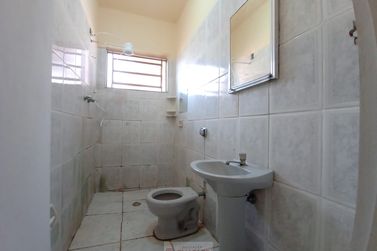 Casa para alugar - 70m&sup2; - Centro