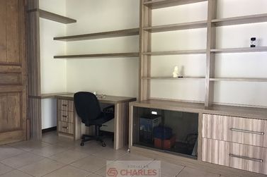 Casa &agrave; venda - 297m&sup2; - Centro