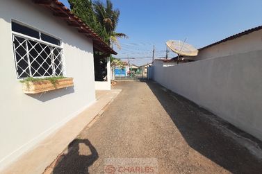 Sal&atilde;o Comercial para alugar - 300m&sup2; - Centro