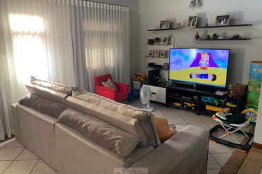 Casa &agrave; venda - 250m&sup2; - Centro