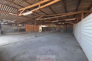 Sal&atilde;o Comercial para alugar - 300m&sup2; - Centro