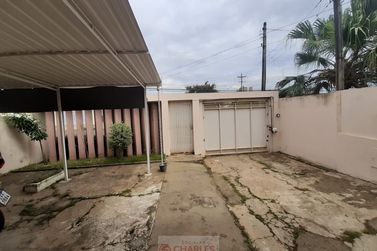 Casa &agrave; venda - 121m&sup2; - Centro