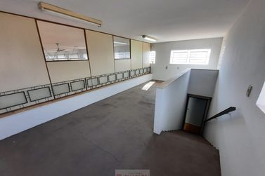 Sala Comercial para alugar - 228m&sup2; - Centro