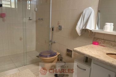 Casa &agrave; venda - 220m&sup2; - Centro