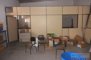 Sal&atilde;o Comercial &agrave; venda - 212m&sup2; - Centro