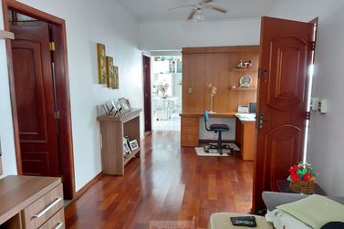 Casa &agrave; venda - 143m&sup2; - Centro
