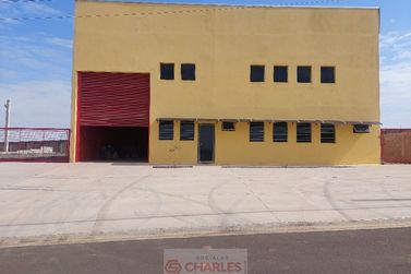 Sal&atilde;o Comercial para alugar - 604m&sup2; - Centro