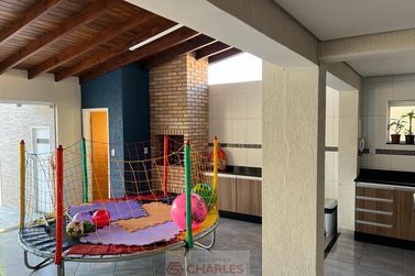 Casa &agrave; venda - 270m&sup2; - Centro