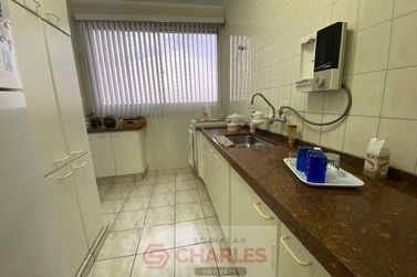 Apartamento &agrave; venda - 120m&sup2; - Centro