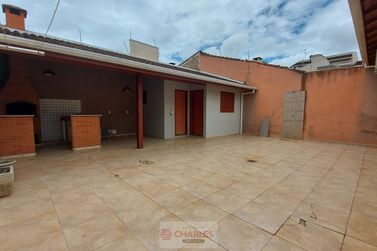 Casa &agrave; venda - 185m&sup2; - Centro