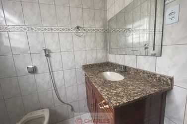 Casa &agrave; venda - 10m&sup2; - Centro