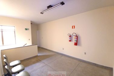 Sal&atilde;o Comercial para alugar - 50m&sup2; - Centro