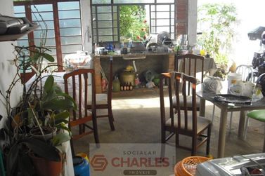 Casa &agrave; venda - 103m&sup2; - Centro