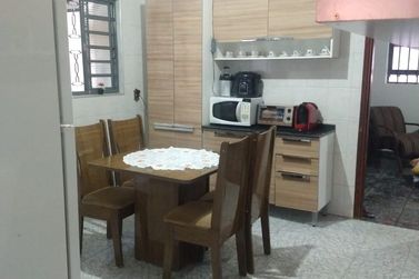 Casa &agrave; venda - 185m&sup2; - Centro