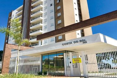 Apartamento &agrave; venda - 93m&sup2; - Centro