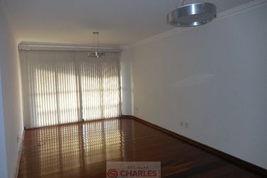 Apartamento &agrave; venda - 180m&sup2; - Centro