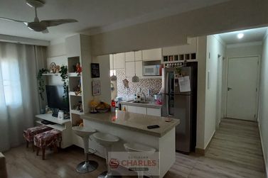 Apartamento &agrave; venda - 56m&sup2; - Centro