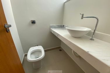 Casa &agrave; venda - 230m&sup2; - Centro