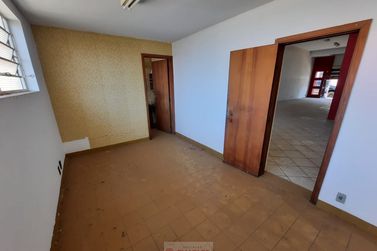 Sala Comercial para alugar - 200m&sup2; - Centro