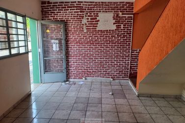 Casa para alugar - 10m&sup2; - Centro