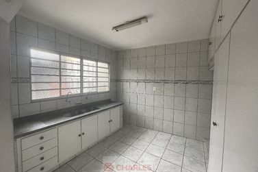 Casa &agrave; venda - 10m&sup2; - Centro