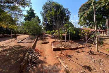 S&iacute;tio &agrave; venda - 312m&sup2; - Centro
