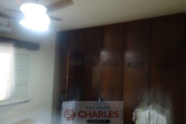 Casa &agrave; venda - 205m&sup2; - Centro