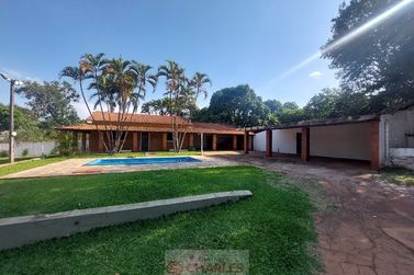 S&iacute;tio &agrave; venda - 345m&sup2; - Centro