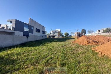 Terreno &agrave; venda - 10m&sup2; - Centro