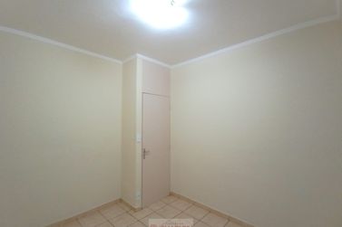 Apartamento para alugar - 46m&sup2; - Centro