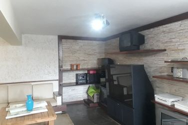 Casa &agrave; venda - 500m&sup2; - Centro