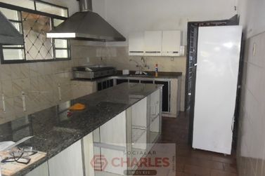 Sala Comercial &agrave; venda - 170m&sup2; - Centro
