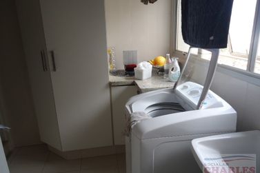 Apartamento &agrave; venda - 136m&sup2; - Centro