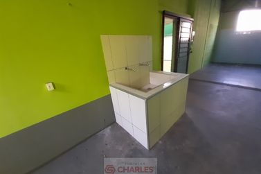 Sal&atilde;o Comercial para alugar - 400m&sup2; - Centro