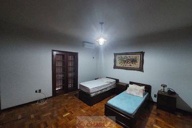 S&iacute;tio &agrave; venda - 634m&sup2; - Centro
