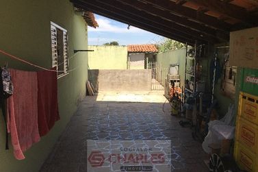 Casa &agrave; venda - 95m&sup2; - Centro