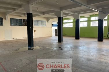 Sal&atilde;o Comercial para alugar - 500m&sup2; - Centro