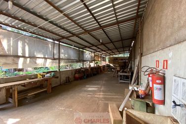 Sal&atilde;o Comercial &agrave; venda - 591m&sup2; - Centro